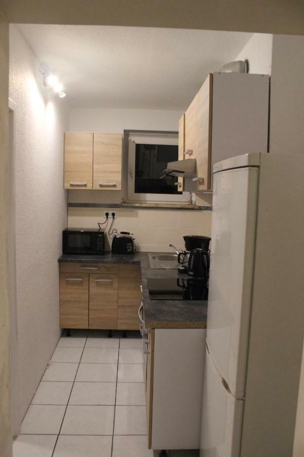 Zimmer Sucht Bewohner Duisburgo Exterior foto